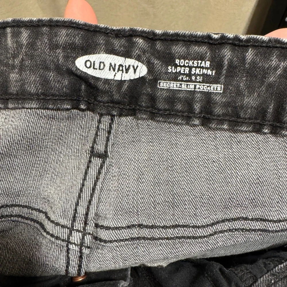 Old Navy Rockstar Super Skinny Distressed Hem High Rise Button Fly Jeans 8 - Picture 5 of 8